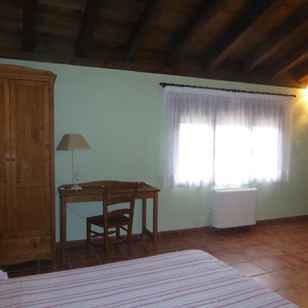 Las Ollerias Guest House Deza Room photo