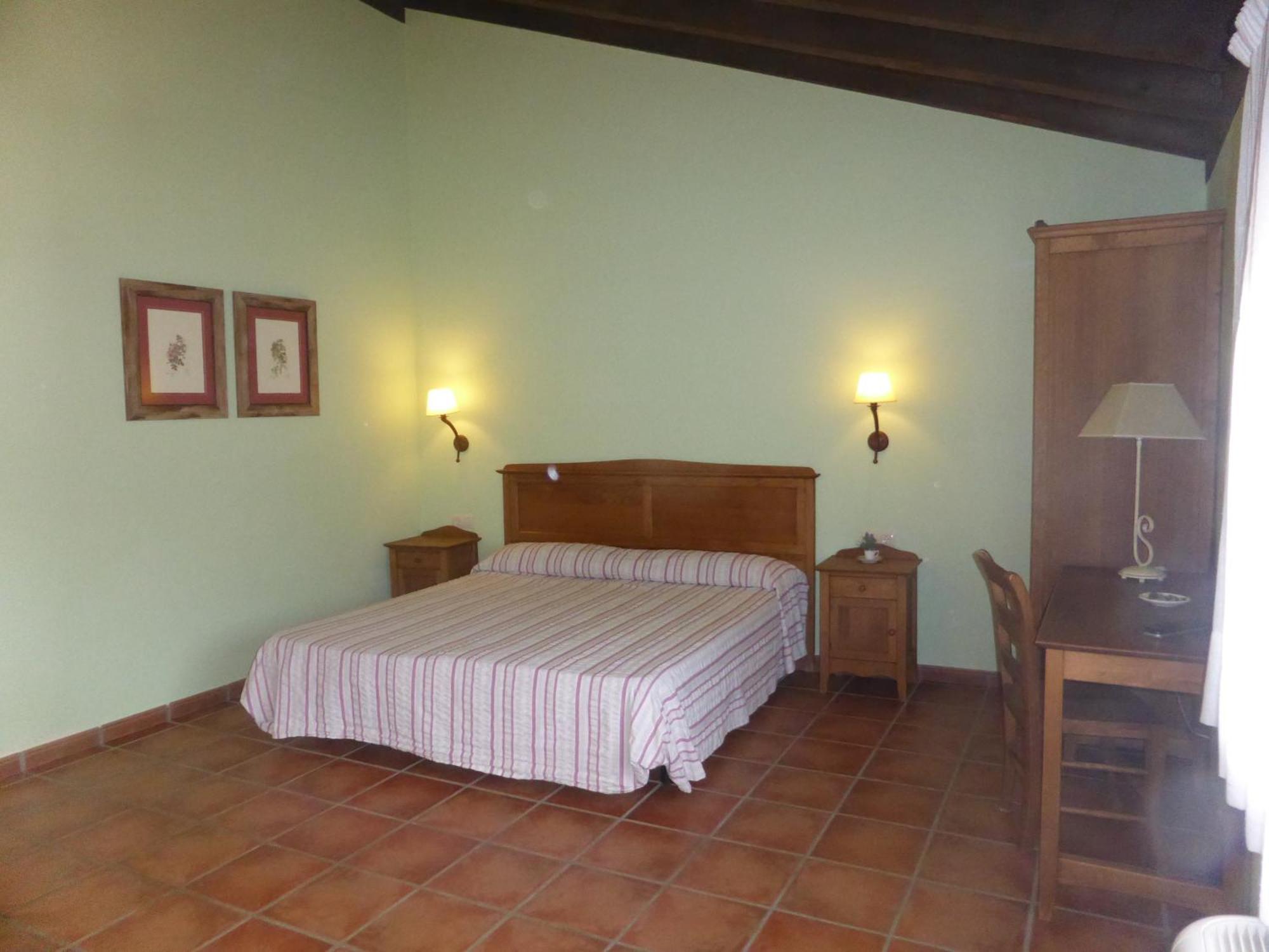 Las Ollerias Guest House Deza Room photo