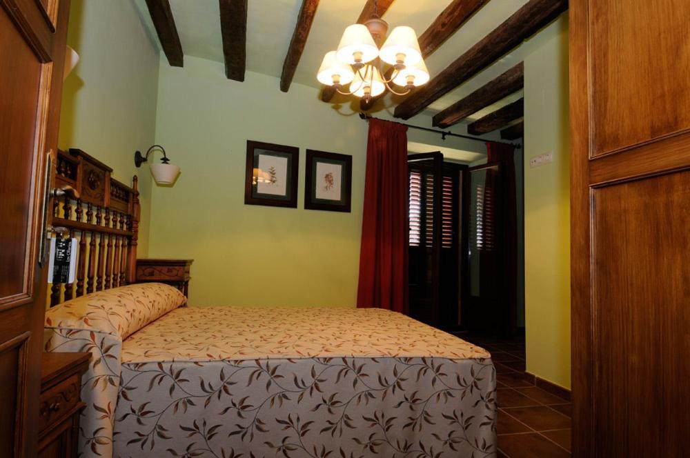 Las Ollerias Guest House Deza Room photo