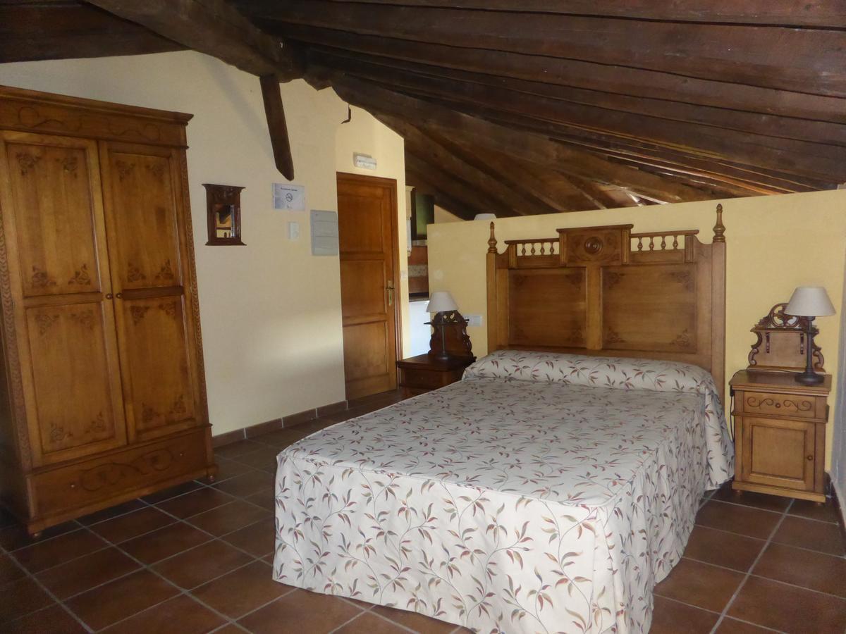 Las Ollerias Guest House Deza Room photo